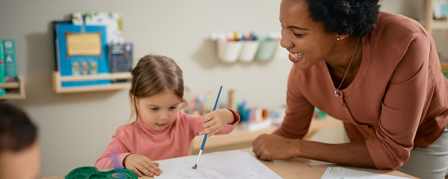 Personnels des crèches : possibilité d’une revalorisation pérenne de 100€ minimum